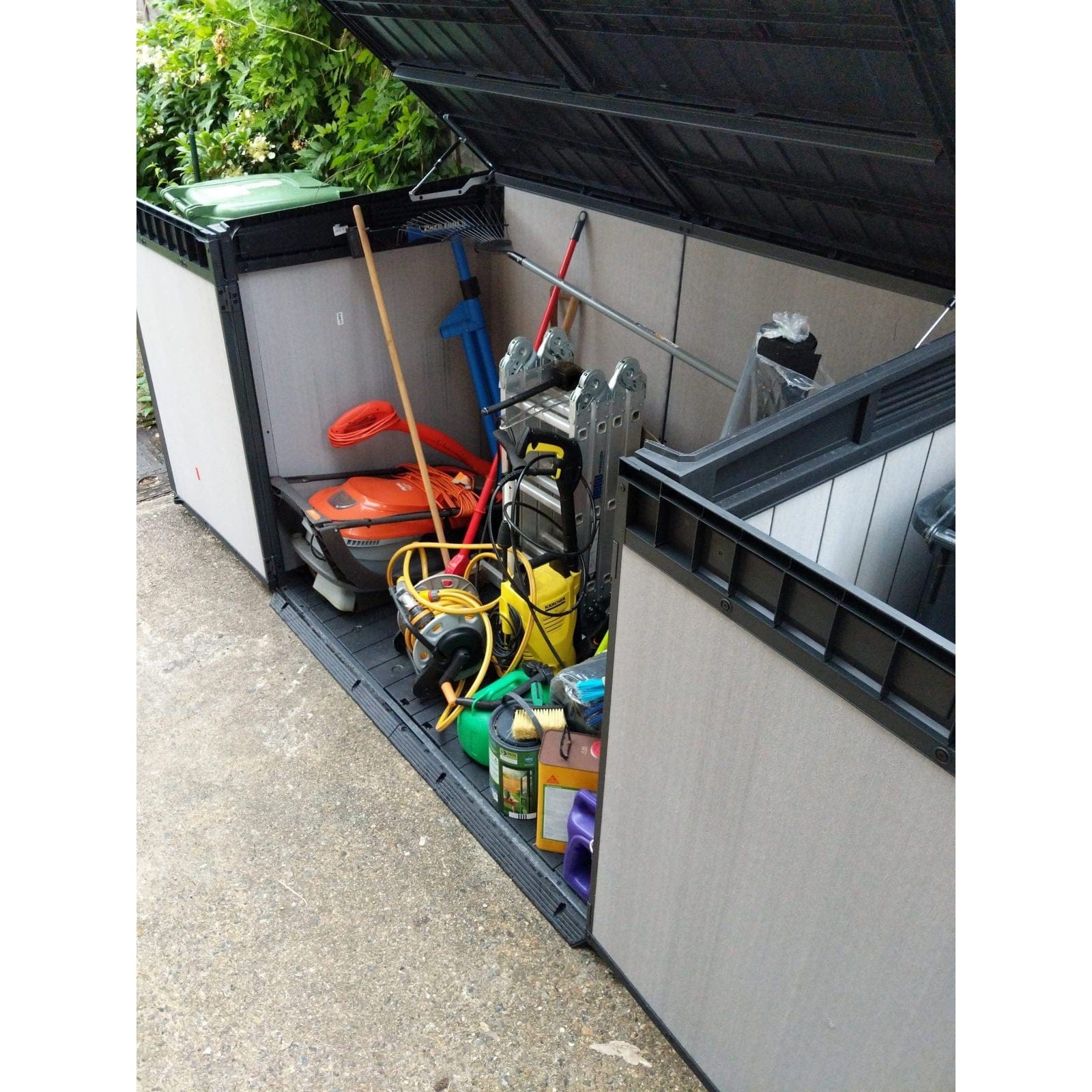 Keter 6′ x 3′ Oakland Grande Store Heavy Duty Plastic Shed – Grey
